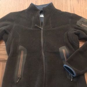 Arc’teryx women’s fleece jacket size M